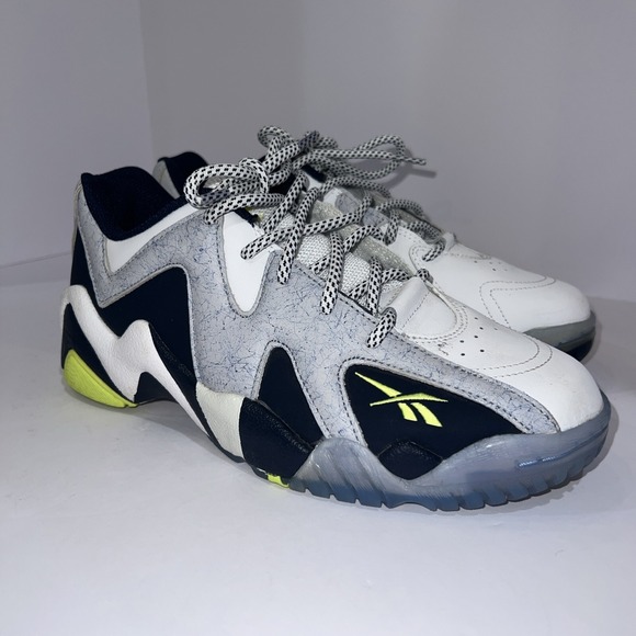 Reebok Kamikaze II Low Mens‎ Shoe- White/Navy- US Size 6 Non Marking - Picture 1 of 12